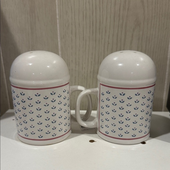 Vintage Geese In Window Salt & Pepper Shakers With Handle - Picture 2 of 6